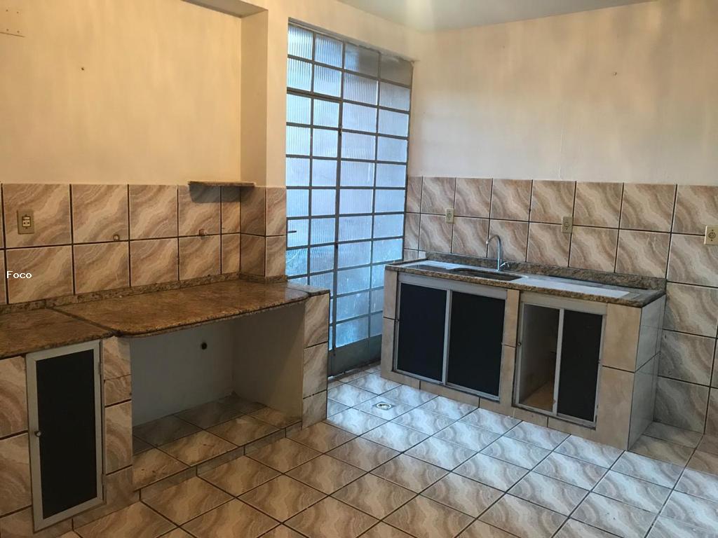 Casa à venda com 3 quartos, 253m² - Foto 8