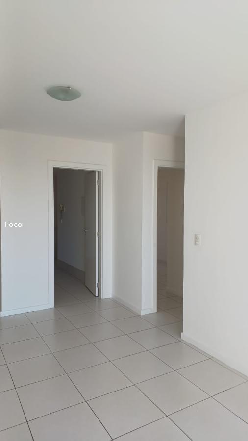 Apartamento à venda com 2 quartos, 55m² - Foto 21