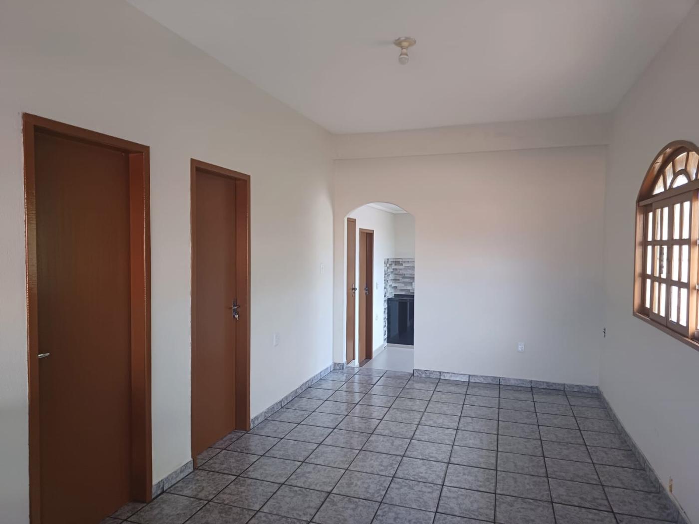 Apartamento para alugar com 3 quartos, 80m² - Foto 4