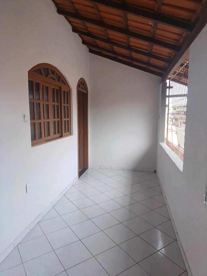 Apartamento para alugar com 3 quartos, 80m² - Foto 2