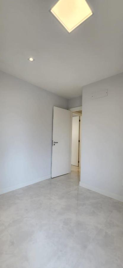 Apartamento à venda com 2 quartos, 80m² - Foto 9