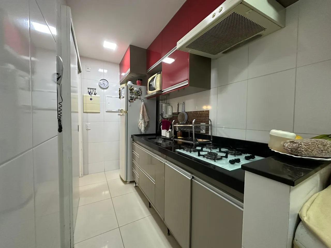 Apartamento à venda com 2 quartos, 65m² - Foto 10