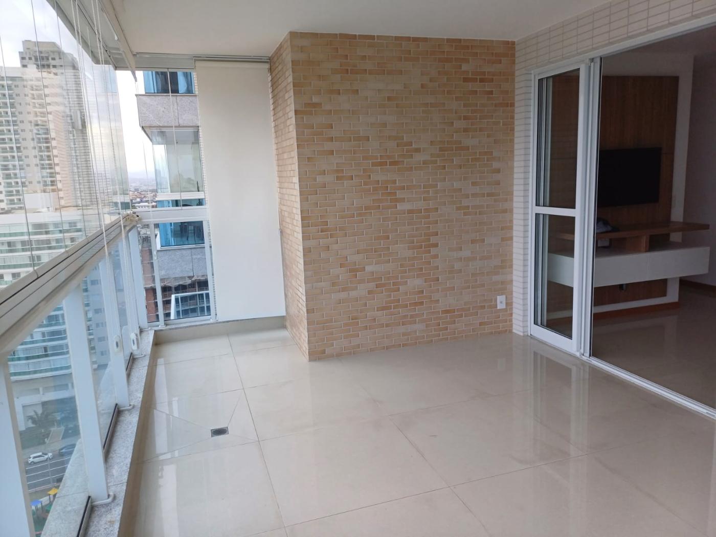 Apartamento à venda com 3 quartos, 110m² - Foto 2