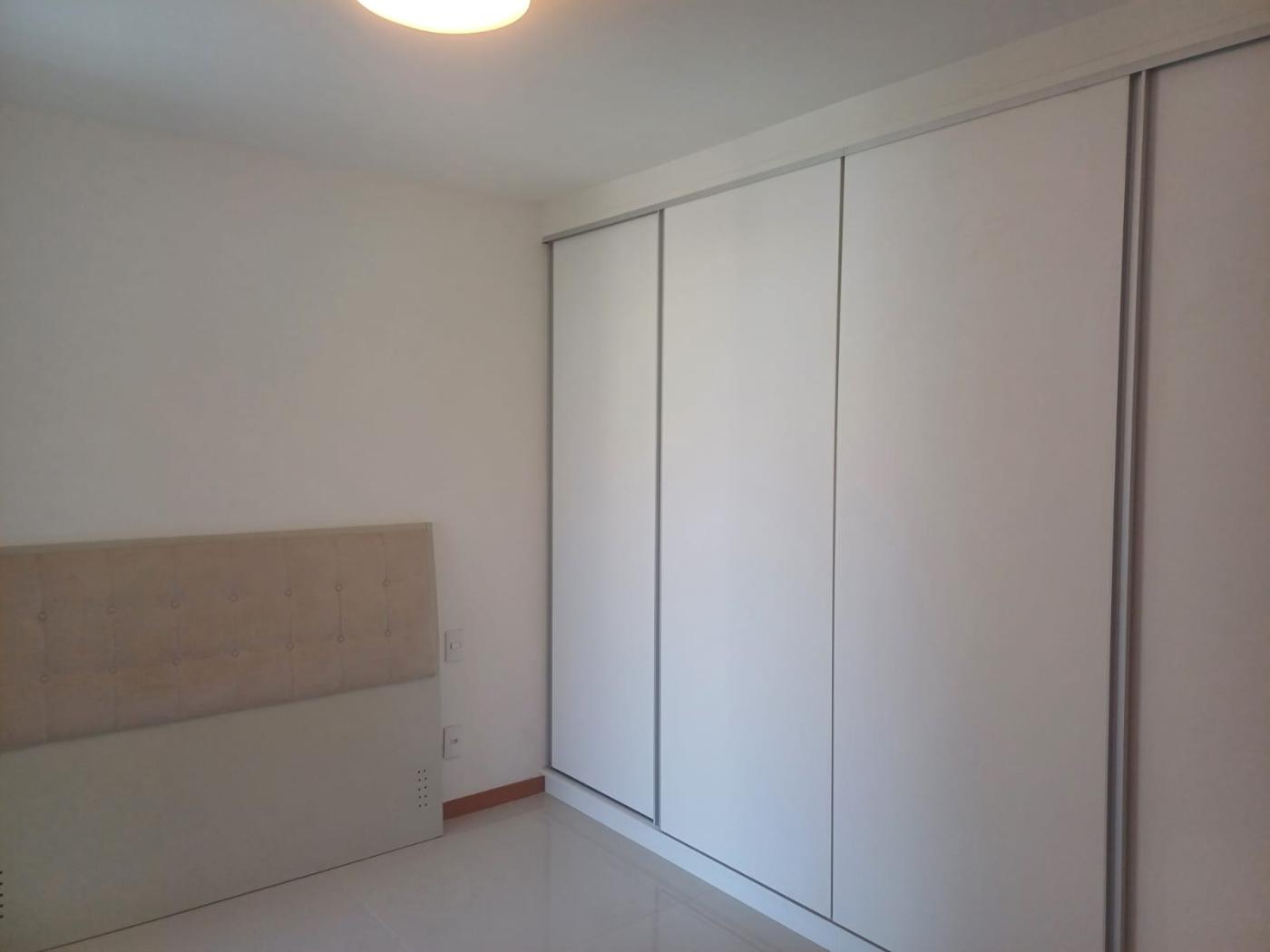 Apartamento à venda com 3 quartos, 110m² - Foto 11