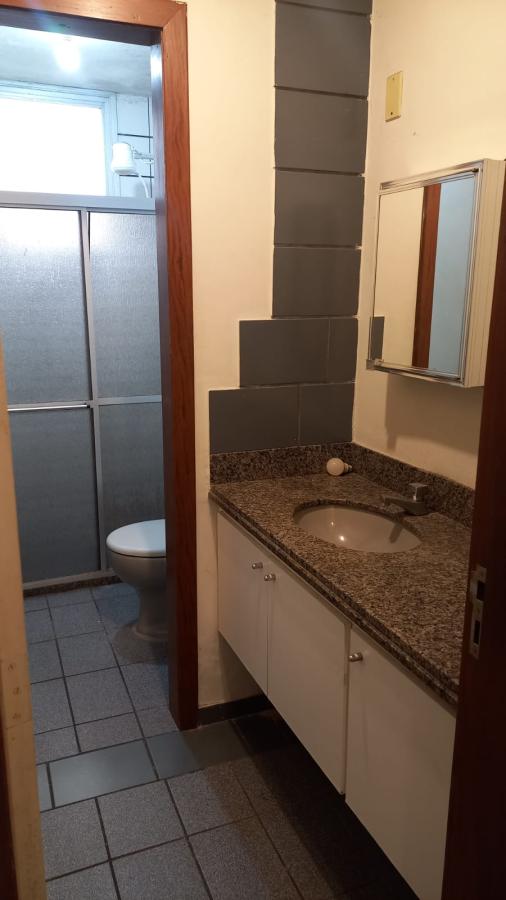 Apartamento à venda com 3 quartos, 156m² - Foto 2