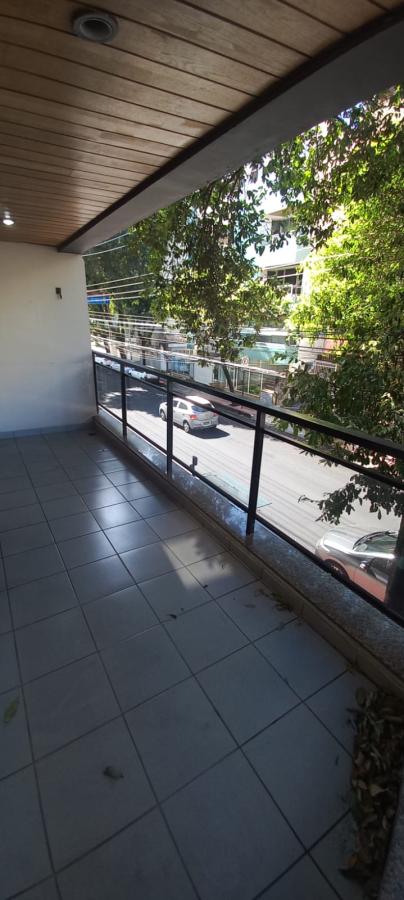 Apartamento à venda com 3 quartos, 156m² - Foto 1