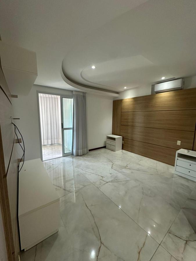 Apartamento à venda com 4 quartos, 157m² - Foto 2